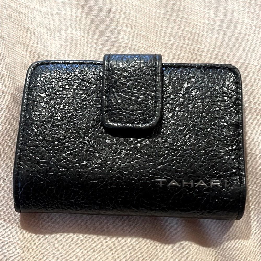 Tahari identity protection black wallet